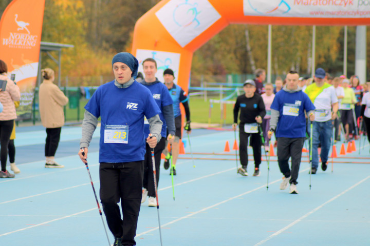 II Otwarte Mistrzostwa Nordic Walking o Puchar Starosty Bełchatowskiego - zdjęcie 21 z 40