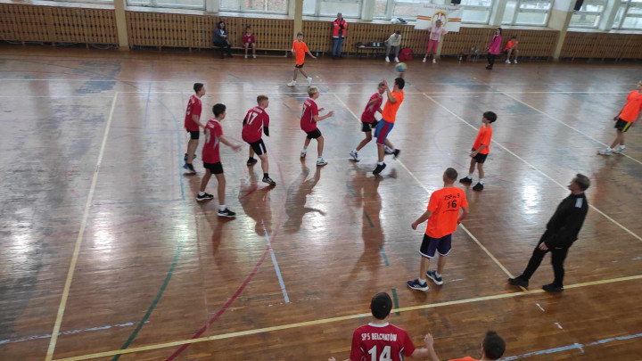 Mistrzostwa powiatu w piłkę ręczną chłopców IMS 2023 - zdjęcie 27 z 33
